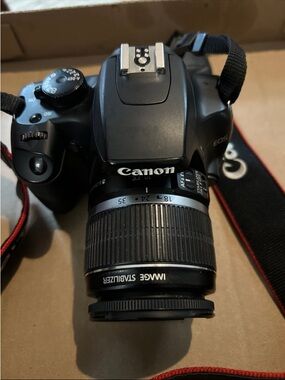 Canon EOS rebel XS DSLR camera